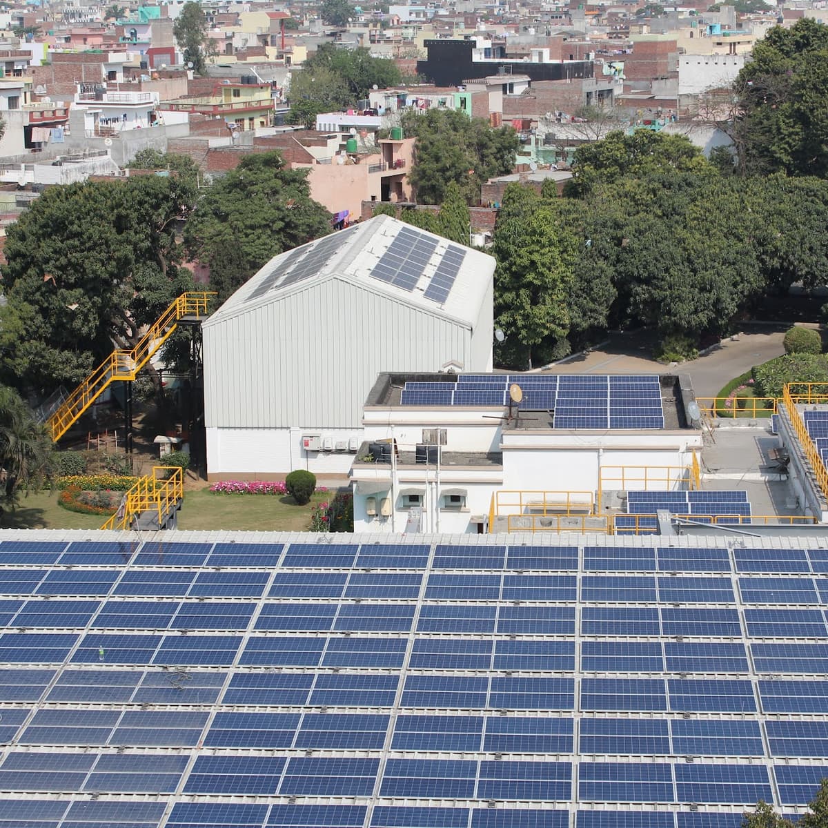 1 MW Solar Power Plant — image 1